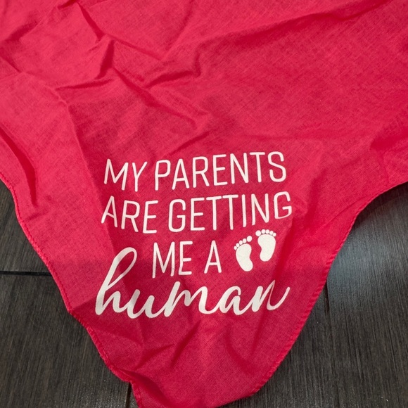 Pink 🎊HP🎉My Parents are Getting me a Human Baby Announcement Bandana Dog Pet - Picture 2 of 3